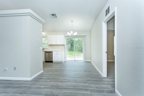 House in Ocala, Florida 4 bedrooms, 153.2 sq.m. № 1906950 - photo 8