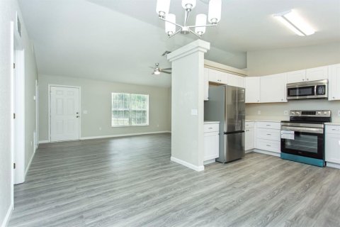 House in Ocala, Florida 4 bedrooms, 153.2 sq.m. № 1906950 - photo 9