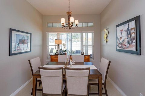 Villa ou maison à vendre à Orlando, Floride: 4 chambres, 212.28 m2 № 2400349 - photo 9