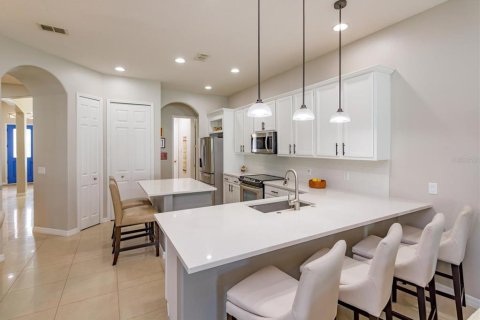 Villa ou maison à vendre à Orlando, Floride: 4 chambres, 212.28 m2 № 2400349 - photo 10