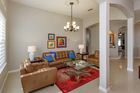 Villa ou maison à vendre à Orlando, Floride: 4 chambres, 212.28 m2 № 2400349 - photo 6