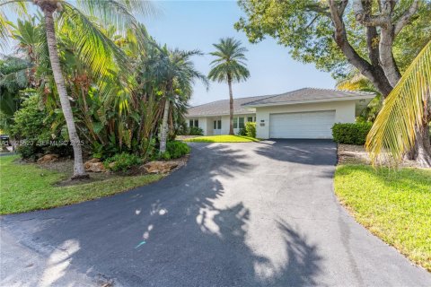 Casa en venta en Coral Gables, Florida, 4 dormitorios, 251.67 m2 № 1984522 - foto 15