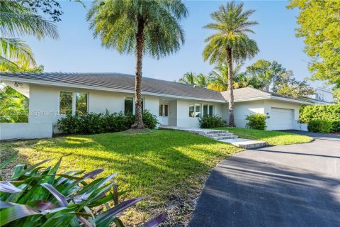 Casa en venta en Coral Gables, Florida, 4 dormitorios, 251.67 m2 № 1984522 - foto 13