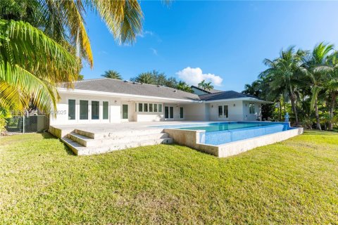 Casa en venta en Coral Gables, Florida, 4 dormitorios, 251.67 m2 № 1984522 - foto 2
