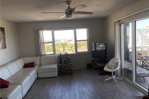 Condo in Pompano Beach, Florida, 2 bedrooms № 2260480 - photo 24