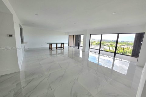 Copropriété à louer à Miami, Floride: 2 chambres, 181.16 m2 № 2076074 - photo 7