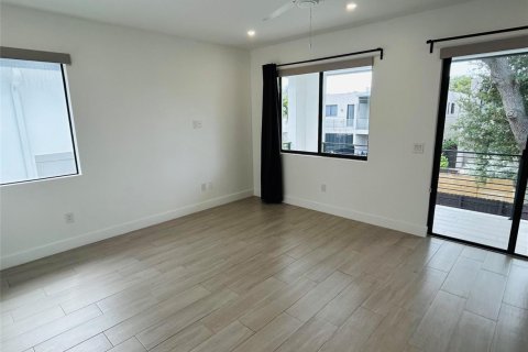 Townhouse in Fort Lauderdale, Florida 3 bedrooms, 235.79 sq.m. № 2086852 - photo 12