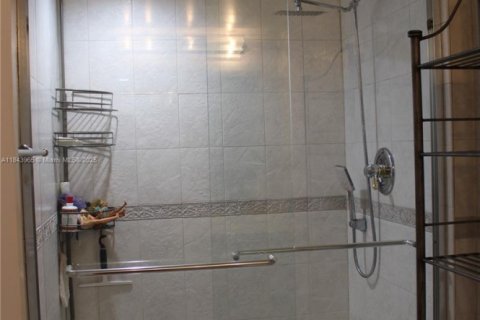 Condominio en venta en Weston, Florida, 2 dormitorios, 128.39 m2 № 2088506 - foto 22