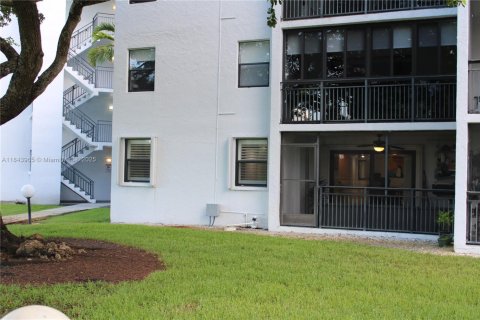 Condominio en venta en Weston, Florida, 2 dormitorios, 128.39 m2 № 2088506 - foto 6