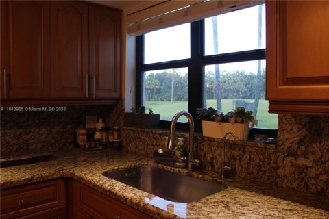 Condominio en venta en Weston, Florida, 2 dormitorios, 128.39 m2 № 2088506 - foto 14