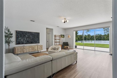 Villa ou maison à vendre à Orlando, Floride: 5 chambres, 319.4 m2 № 2396900 - photo 11