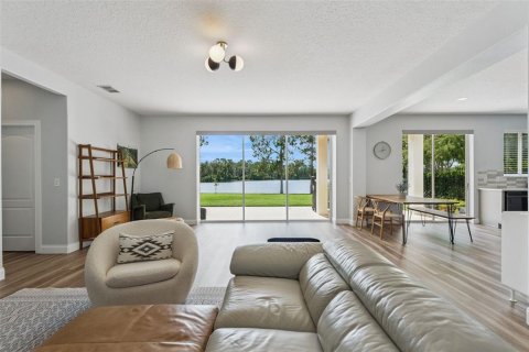 Villa ou maison à vendre à Orlando, Floride: 5 chambres, 319.4 m2 № 2396900 - photo 12