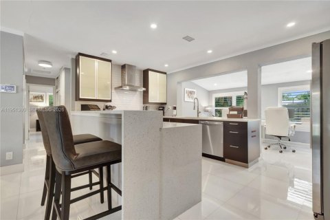 Купить виллу или дом в Уилтон-Мэнорс, Флорида 3 спальни, 124.86м2, № 2006382 - фото 4