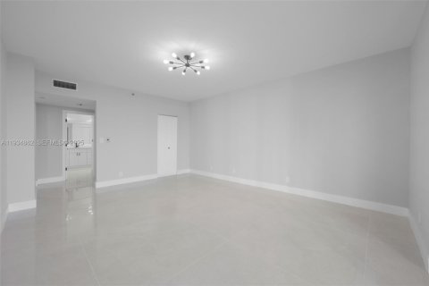 Купить кондоминиум в Авентура, Флорида 3 спальни, 167.22м2, № 1993039 - фото 9
