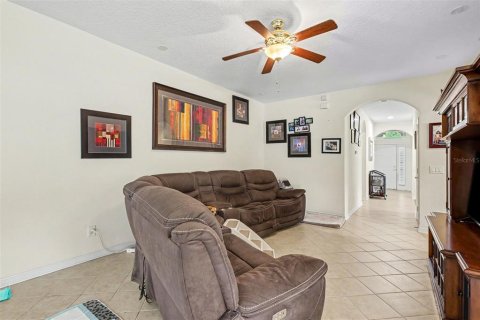 Villa ou maison à vendre à Riverview, Floride: 3 chambres, 177.35 m2 № 2408820 - photo 6