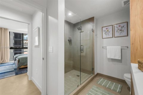 Condominio en alquiler en Miami, Florida, 1 dormitorio № 2026409 - foto 16