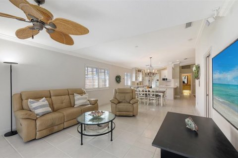 Villa ou maison à louer à Sarasota, Floride: 2 chambres, 157.28 m2 № 1884368 - photo 19