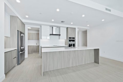 Снять в аренду кондоминиум в Сарасота, Флорида 4 комнаты, 169.83м2, № 2096306 - фото 9