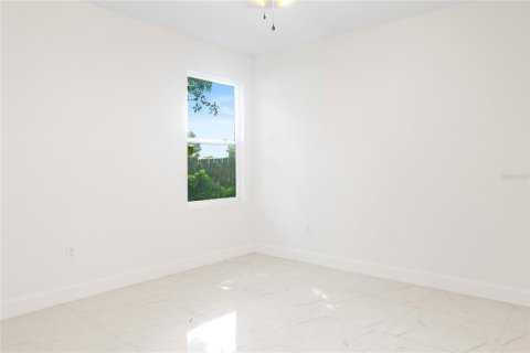 House in Orlando, Florida 3 bedrooms, 147.53 sq.m. № 1829672 - photo 3