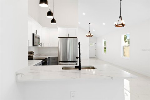 House in Orlando, Florida 3 bedrooms, 147.53 sq.m. № 1829672 - photo 19