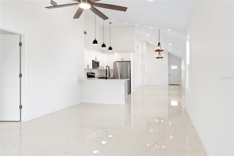 House in Orlando, Florida 3 bedrooms, 147.53 sq.m. № 1829672 - photo 22