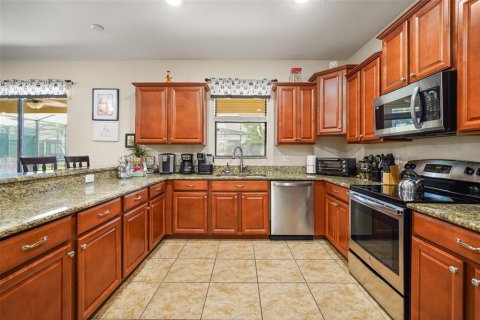 Casa en venta en Davenport, Florida, 6 dormitorios, 310.2 m2 № 2199789 - foto 4