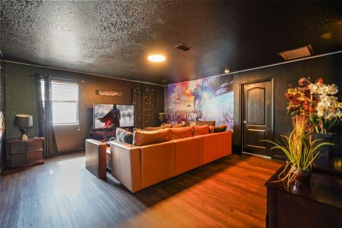 Casa en venta en Davenport, Florida, 6 dormitorios, 310.2 m2 № 2199789 - foto 17