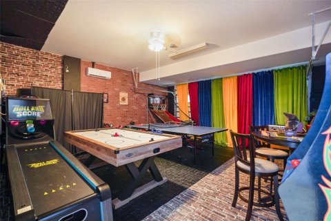 Casa en venta en Davenport, Florida, 6 dormitorios, 310.2 m2 № 2199789 - foto 29