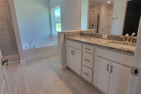 Casa en venta en Dade City, Florida, 3 dormitorios, 181.62 m2 № 1786260 - foto 20