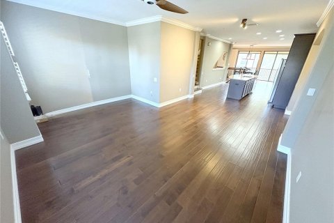 Adosado en venta en Tampa, Florida, 2 dormitorios, 160.16 m2 № 2347363 - foto 10