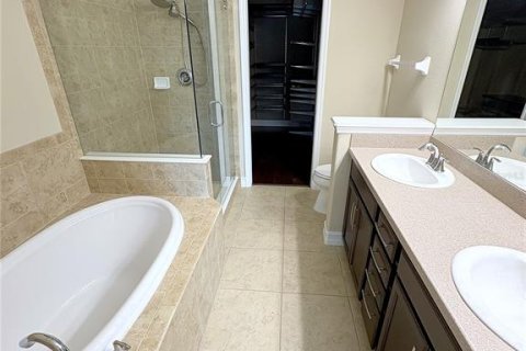 Adosado en venta en Tampa, Florida, 2 dormitorios, 160.16 m2 № 2347363 - foto 20