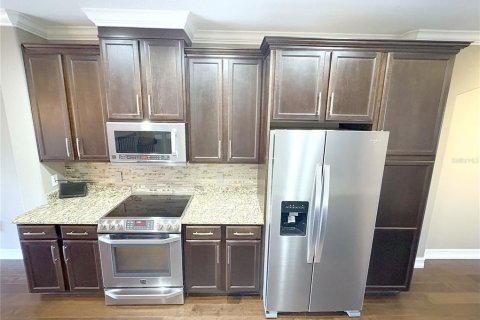 Adosado en venta en Tampa, Florida, 2 dormitorios, 160.16 m2 № 2347363 - foto 8