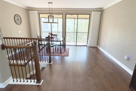 Adosado en venta en Tampa, Florida, 2 dormitorios, 160.16 m2 № 2347363 - foto 3