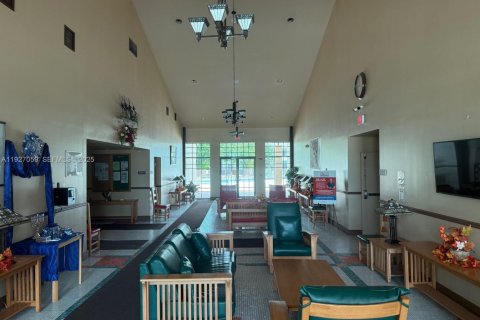 Купить кондоминиум в Маргит, Флорида 2 спальни, 91.97м2, № 1985969 - фото 15