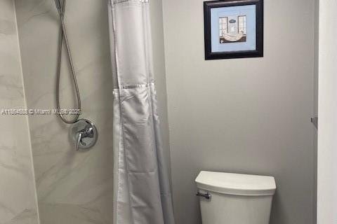 Condo in Weston, Florida, 2 bedrooms  № 1925580 - photo 17