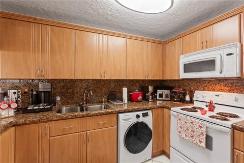 Copropriété à vendre à Hialeah, Floride: 2 chambres, 92.72 m2 № 1996001 - photo 8