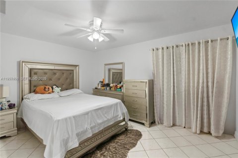 Copropriété à vendre à Hialeah, Floride: 2 chambres, 92.72 m2 № 1996001 - photo 13