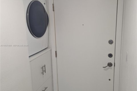 Copropriété à vendre à Hialeah, Floride: 2 chambres, 92.72 m2 № 1996001 - photo 23