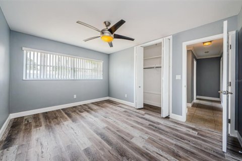Villa ou maison à vendre à Tampa, Floride: 4 chambres, 166.67 m2 № 1677058 - photo 20