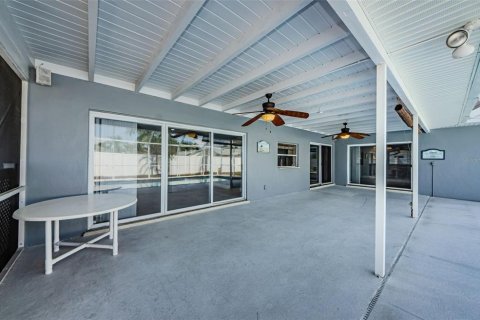 Villa ou maison à vendre à Tampa, Floride: 4 chambres, 166.67 m2 № 1677058 - photo 17