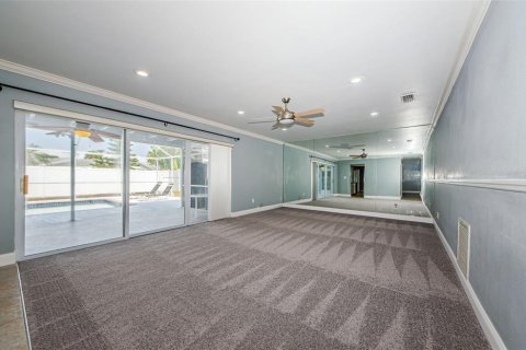 Villa ou maison à vendre à Tampa, Floride: 4 chambres, 166.67 m2 № 1677058 - photo 27