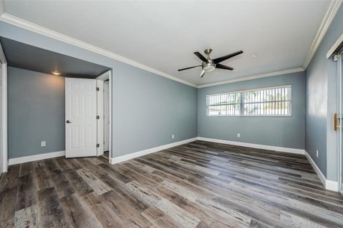 Villa ou maison à vendre à Tampa, Floride: 4 chambres, 166.67 m2 № 1677058 - photo 14