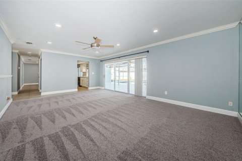 Villa ou maison à vendre à Tampa, Floride: 4 chambres, 166.67 m2 № 1677058 - photo 6