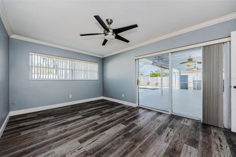 Villa ou maison à vendre à Tampa, Floride: 4 chambres, 166.67 m2 № 1677058 - photo 12