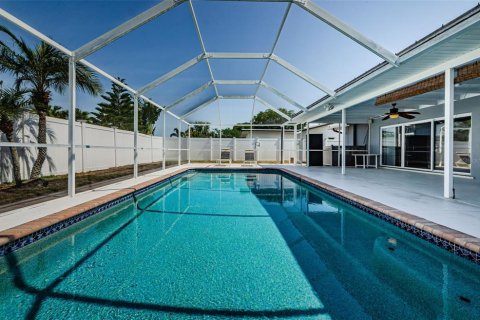Villa ou maison à vendre à Tampa, Floride: 4 chambres, 166.67 m2 № 1677058 - photo 2