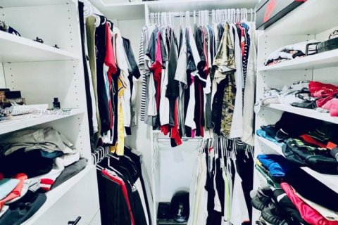 Condominio en venta en North Miami, Florida, 2 dormitorios, 109.62 m2 № 2033009 - foto 25