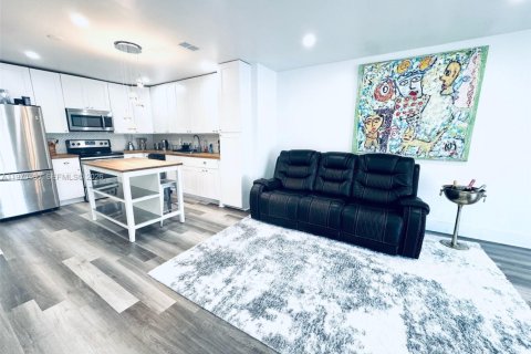 Condominio en venta en North Miami, Florida, 2 dormitorios, 109.62 m2 № 2033009 - foto 7