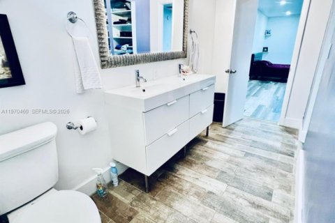 Condominio en venta en North Miami, Florida, 2 dormitorios, 109.62 m2 № 2033009 - foto 23