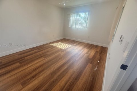 Copropriété à louer à Pembroke Pines, Floride: 2 chambres, 95.88 m2 № 2010051 - photo 9