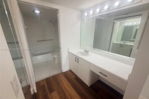 Copropriété à louer à Pembroke Pines, Floride: 2 chambres, 95.88 m2 № 2010051 - photo 10